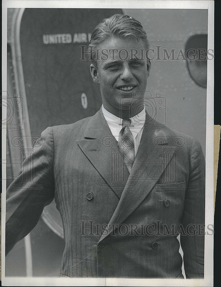 1933 Press Photo Elliot Roosevelt ,2nd son of Pres. Roosevelt in Chicago. - Historic Images