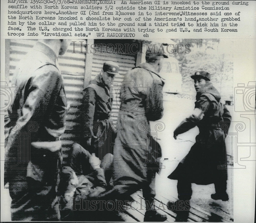 1968 Press Photo American Gi Scuffle with North Korean Soldiers - Historic Images