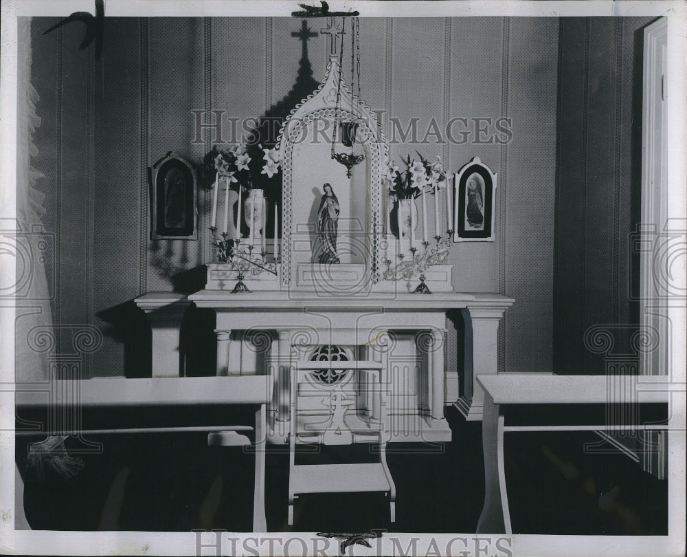 1955 Press Photo Lovely Chapel in the Villa Louis in historic Prairie Du Chien - Historic Images