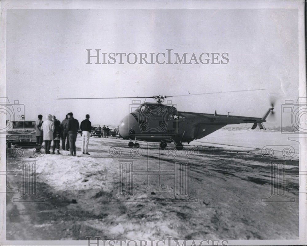 1961 Press Photo U.S. Coast Guard Helicopter. - Historic Images