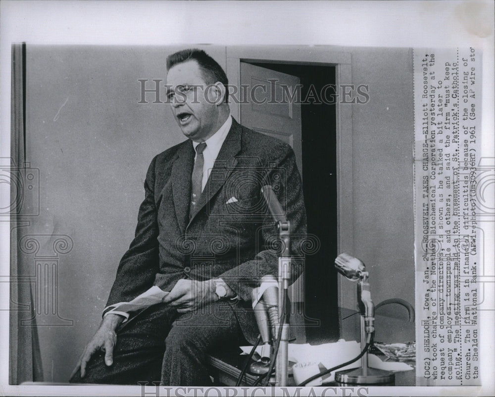 1961 Press Photo Elliot Roosevelt  son of Pres. at Northern Biochemical Corp. - Historic Images