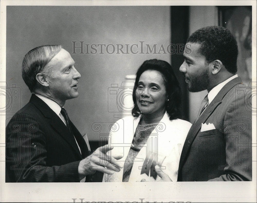 1986 Press Photo Corretta King John Clendennin Chairman BellSouth Telephone - Historic Images