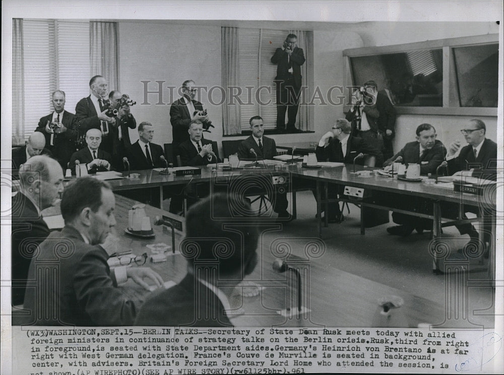 1961 Press Photo Dean Rusk meets with foreign ministers about Berlin crisis - Historic Images