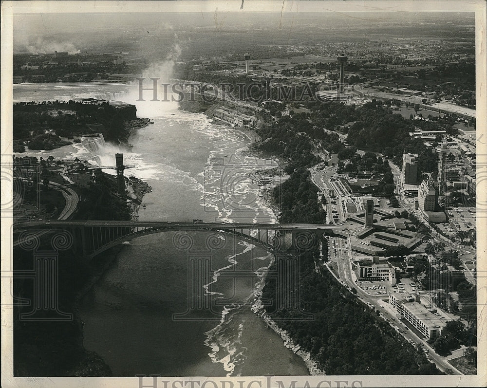 1967 Press Photo Niagra Falls - Historic Images