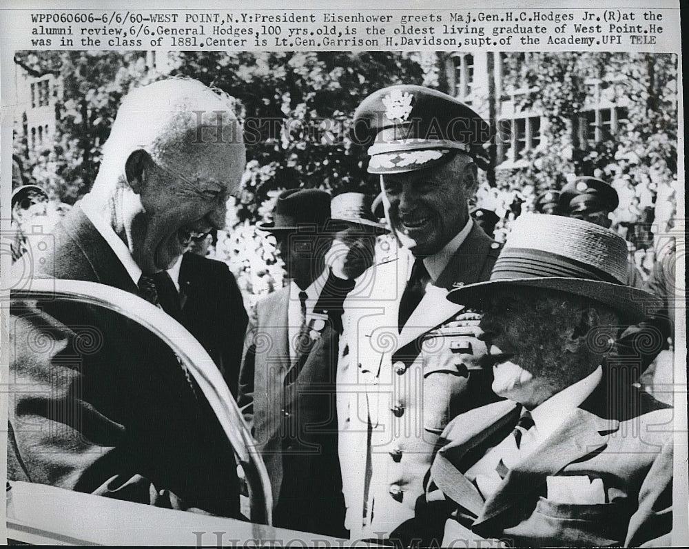 1960 Press Photo President Eisenhower & Maj Gen HC Hodges Age 100 - Historic Images