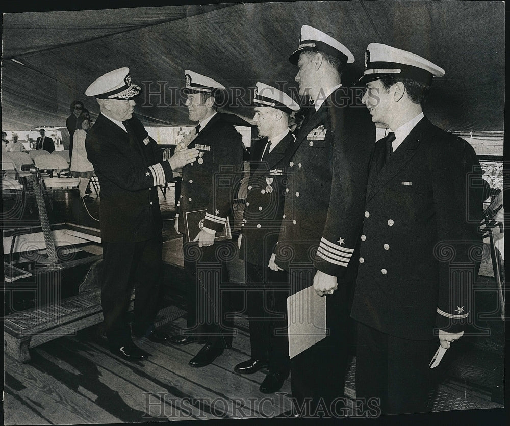 1970 Press Photo Admiral Wylie on Board Constitution Giving Medals to Men - Historic Images