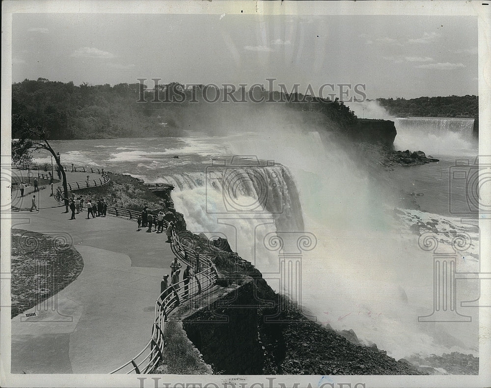 1983 Press Photo Niagra Falls from Prospect Point on the US side - Historic Images