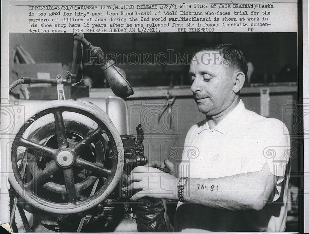 1961 Press Photo Leon Niechlanski Comments On Trial Of Former Nazi Guard - Historic Images