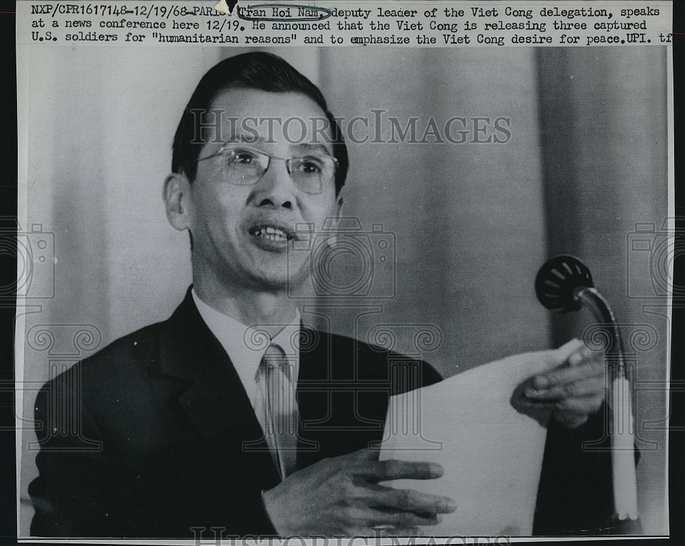 1968 Press Photo Tran Hoi Nam Speaks /at News Conference - Historic Images