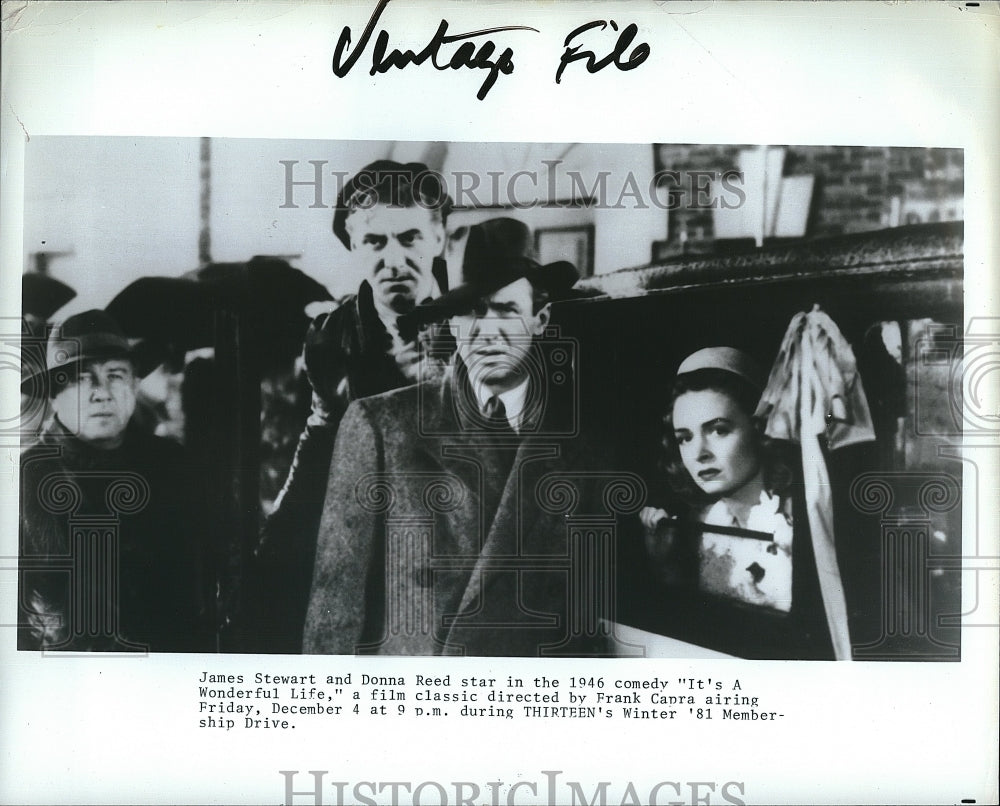 1964 Press Photo Actor James Stewart & Donna Reed in "It's A Wonderful Life" - Historic Images