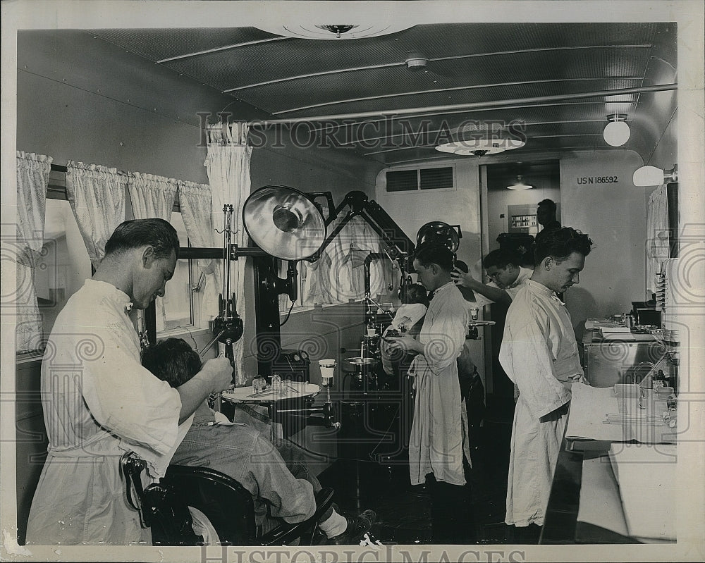 1947 Press Photo Navy&#39;s Mobile Dental Unit - Historic Images