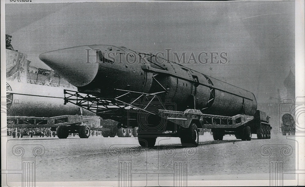 1965 Press Photo New Soviet intercontinental ballistic missle - Historic Images