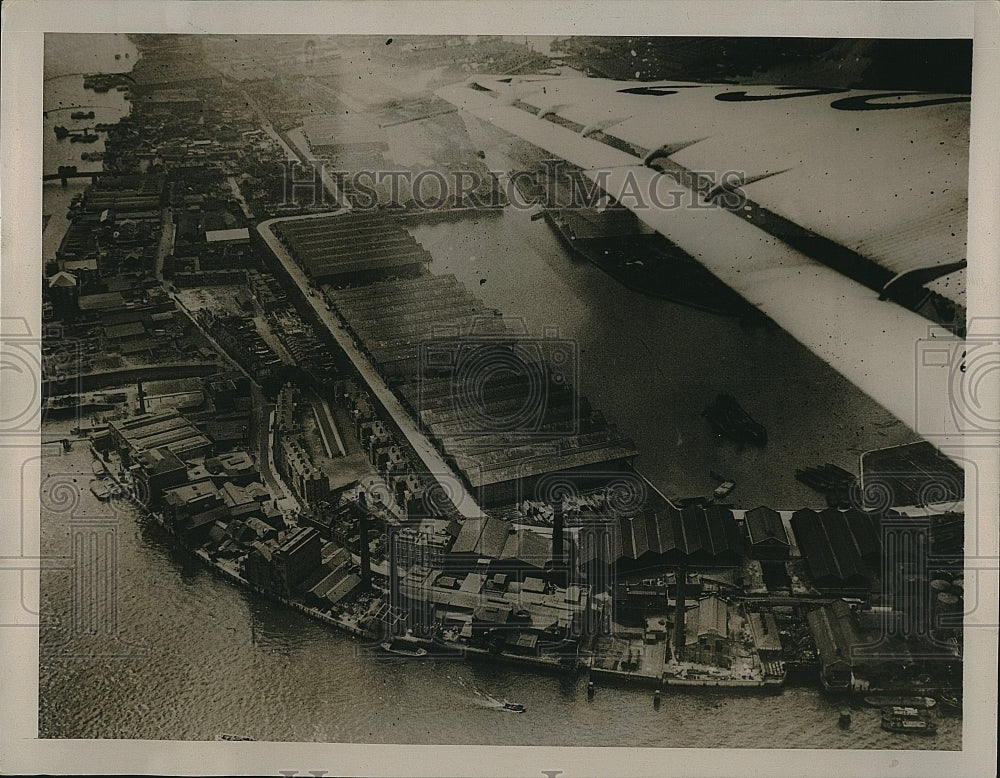 1940 Press Photo Masses of Wooden Warehouses - Historic Images