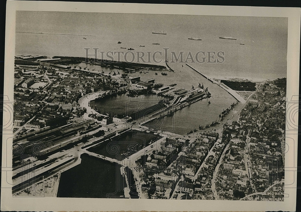 1940 Press Photo German Shock Troops Boulogne - Historic Images