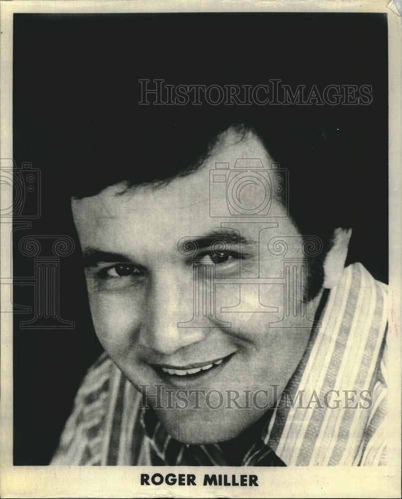 1972 Press Photo Singer Roger Miller - Historic Images