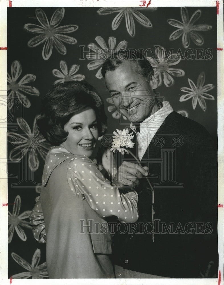 1966 Press Photo Actor Mark Miller in "Please Don't Eat the Daisies" - Historic Images