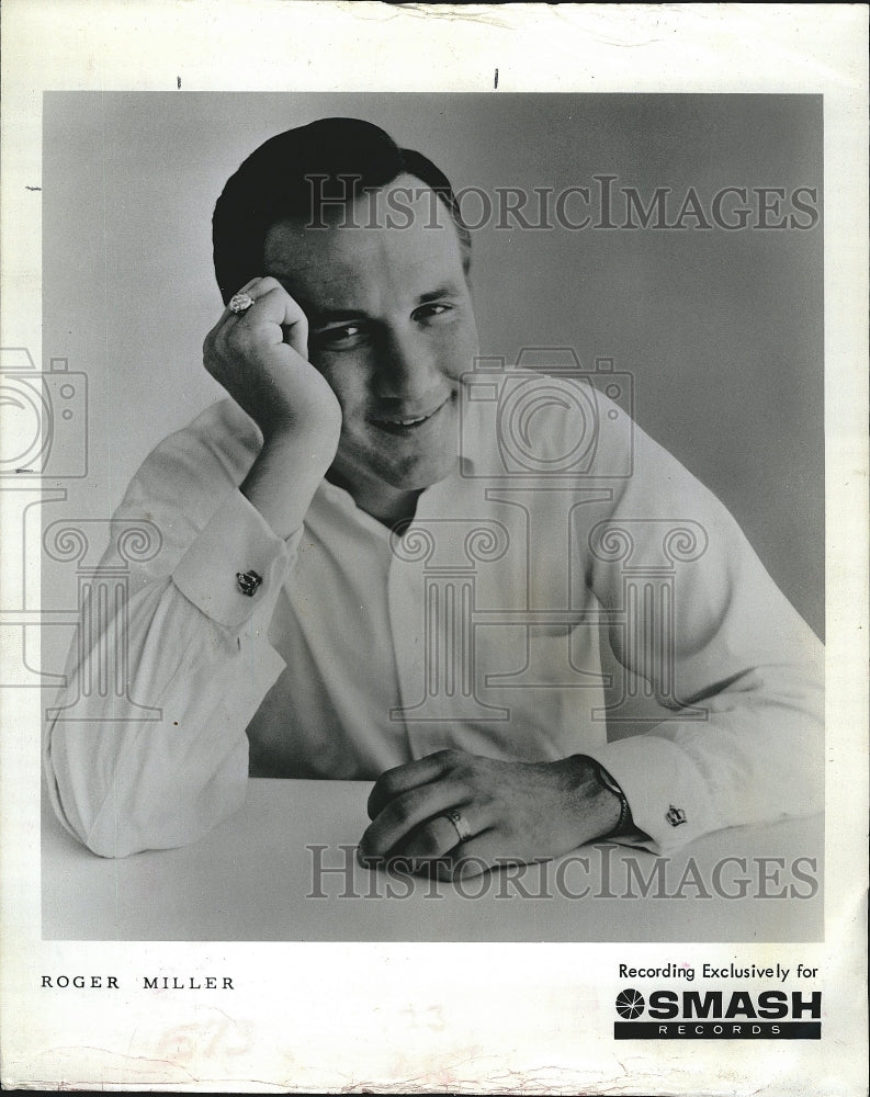 1966 Press Photo Roger Miller, American singer, songwriter, musician and actor - Historic Images