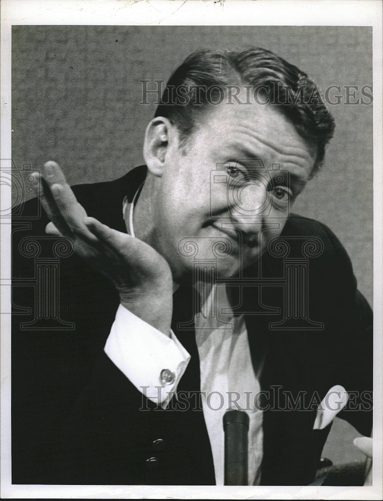 1964 Press Photo Actor Tom Poston on "To Tell The Truth" - Historic Images