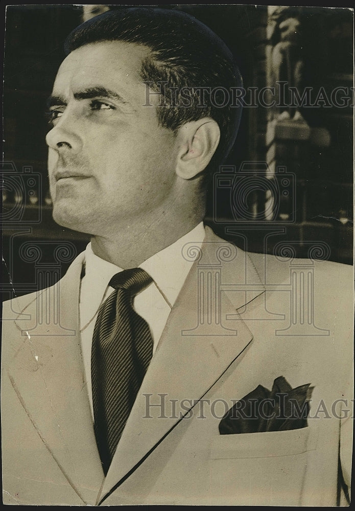1950 Press Photo Actor Tyrone Power for a movie role - Historic Images