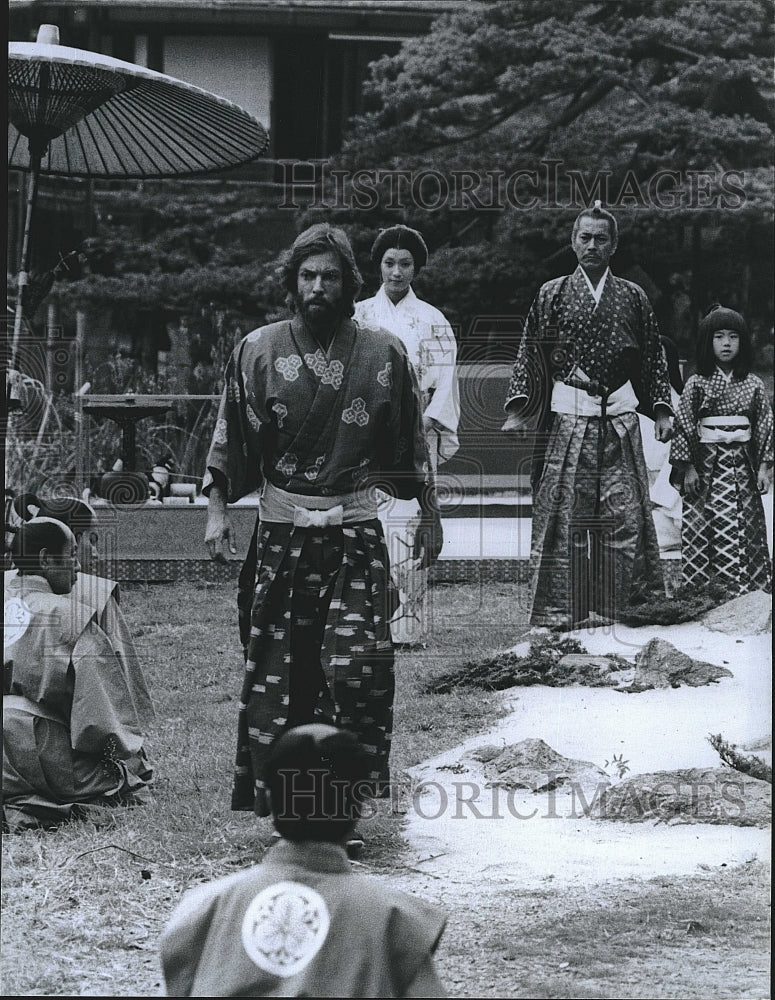 1980 Press Photo Chamberlain Mifune Shimada Star In "Shogun" - Historic Images