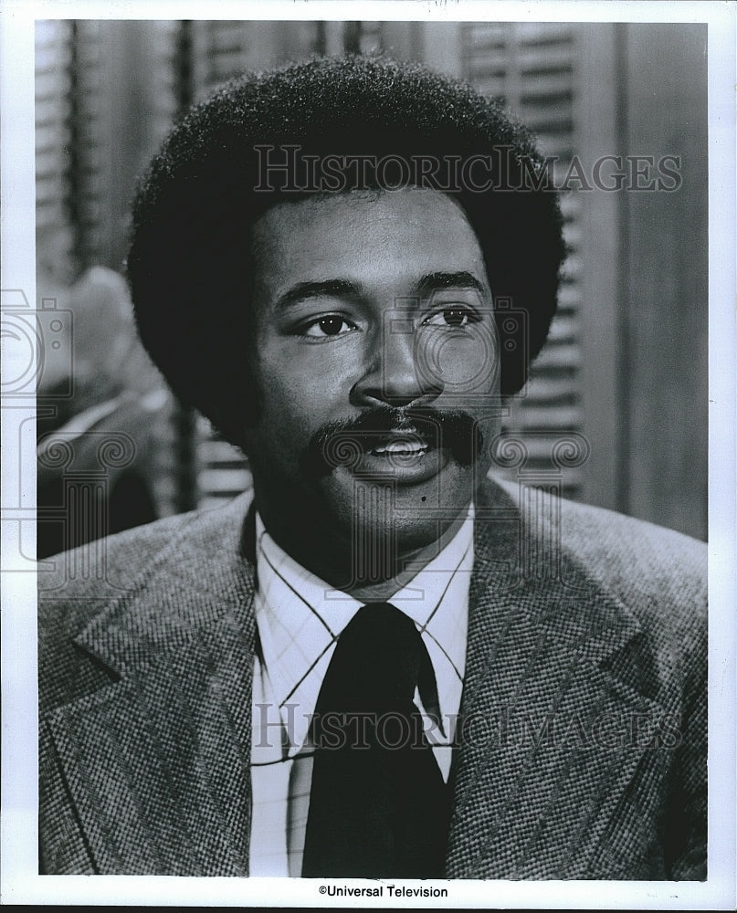 1974 Press Photo &quot;Ironside&quot; starring Don Mitchell - Historic Images