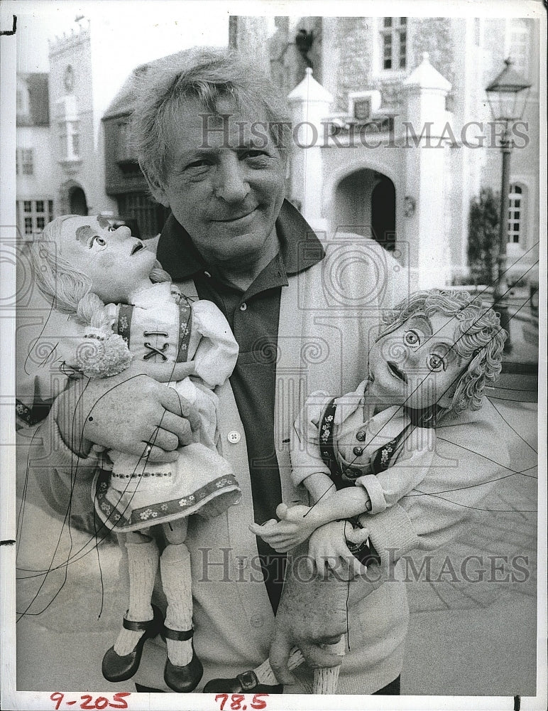 1982 Press Photo Danny Kaye American Actor Singer Dancer Comedian Epcot Center - Historic Images