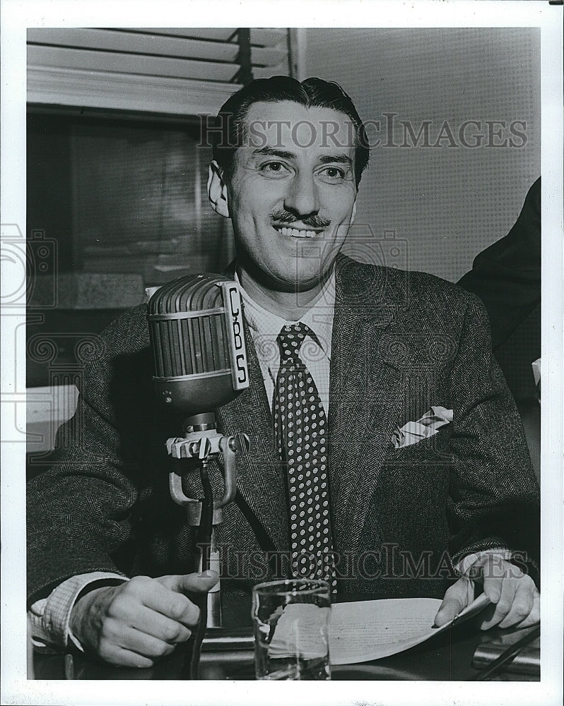 1938 Press Photo CBS  news correspondent, Robert Trout - Historic Images