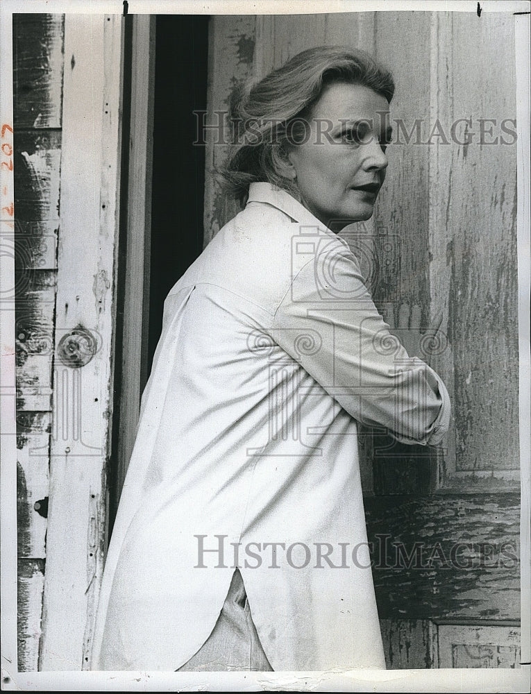 1981 Press Photo Gena Rowlands In &quot;Strangers: The Story Of A Mother &amp; Daughter&quot; - Historic Images