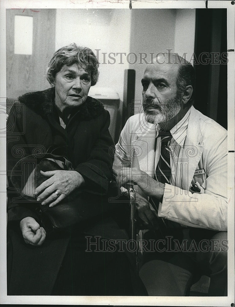 1981 Press Photo "Trapper John M.D." starring Pernell Roberts,Jeanette Nolan - Historic Images