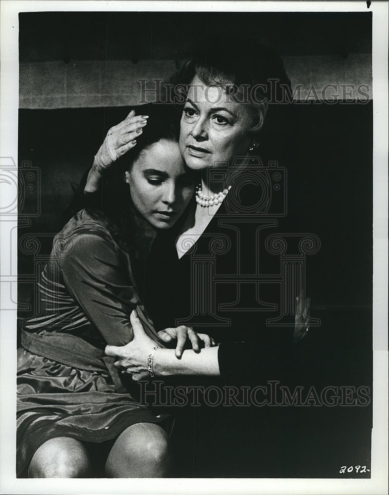 1980 Press Photo  &quot;Airport &#39;77&quot; starring  Olivia De Havilland - Historic Images