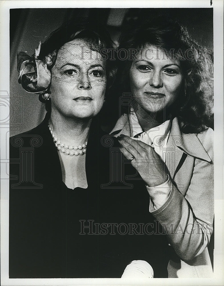 1980 Press Photo   &quot;Airport &#39;77&quot; starring  Olivia De Havilland ,Brenda Vaccaro - Historic Images