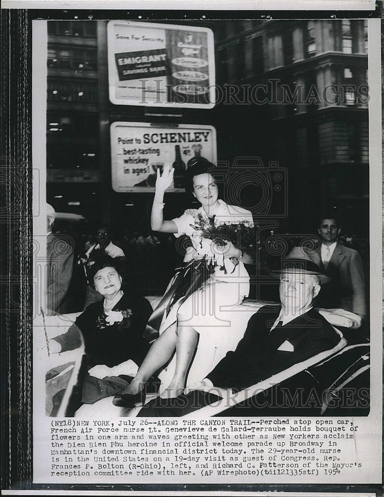 1954 Press Photo French Air Force nurse Lt. Genevieve de Galard-Terraube - Historic Images