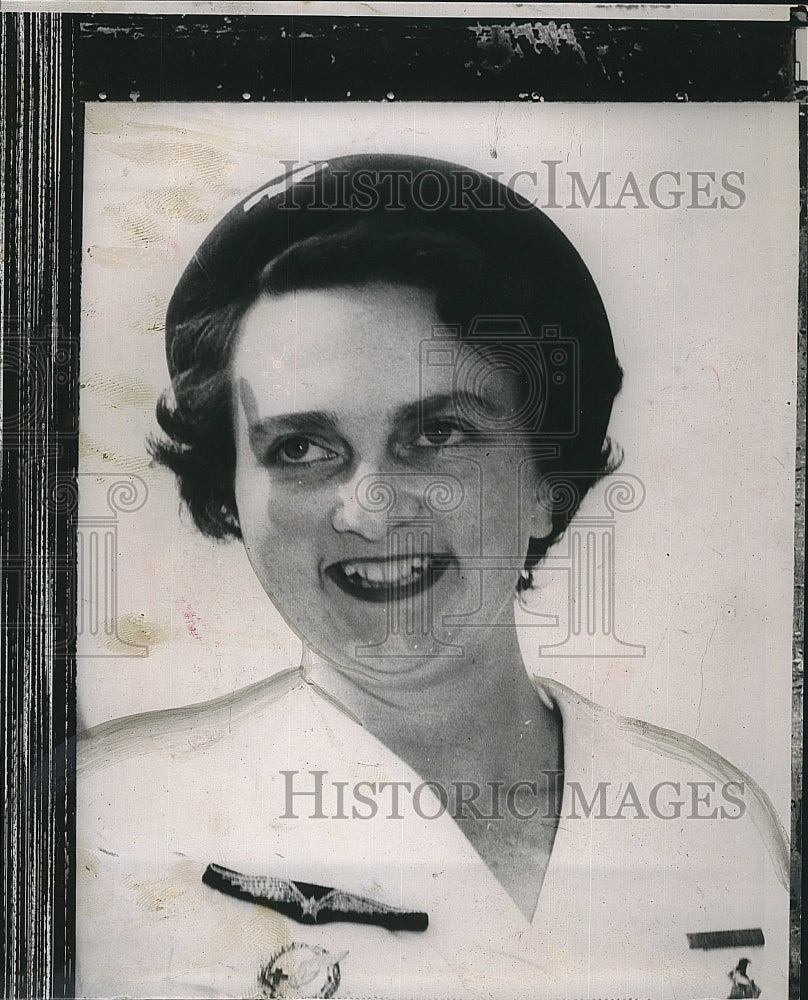 1954 Press Photo Genevieve de Heaulme, heroine of the fallen Indochina fortress - Historic Images