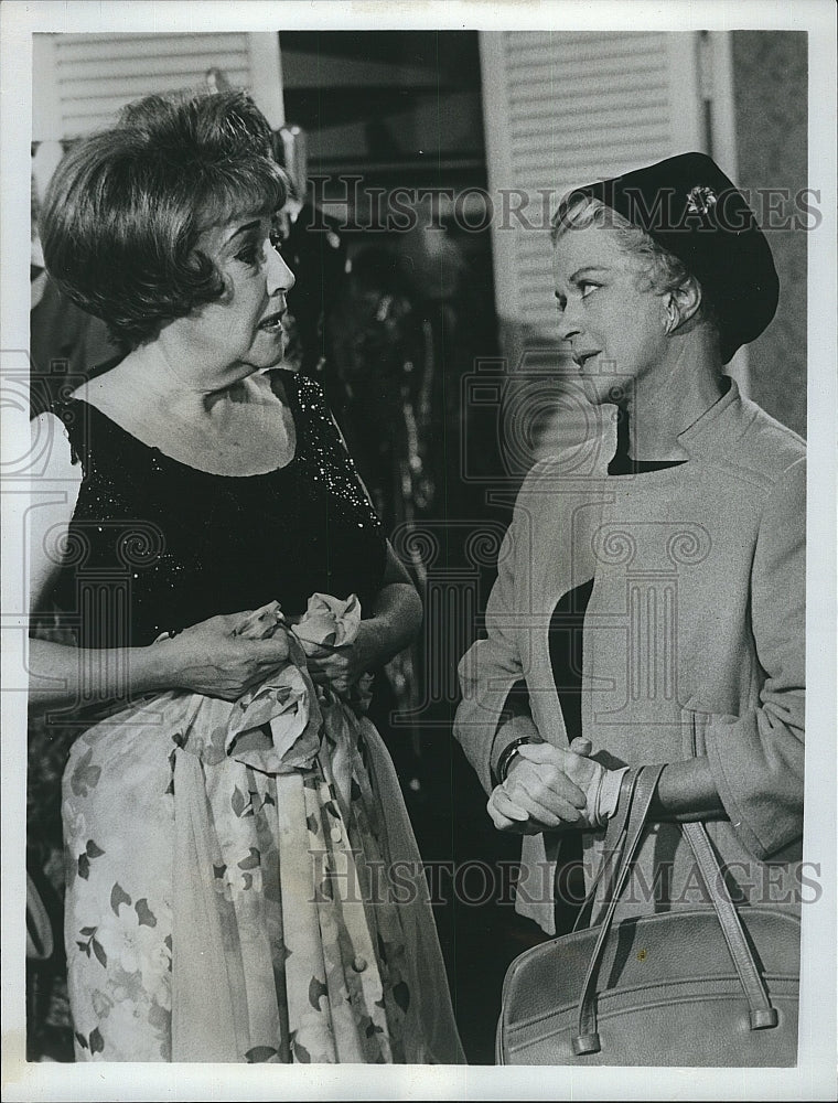 1968 Press Photo Ethel Merman & Rosemary De Camp Star In "That Girl" - Historic Images