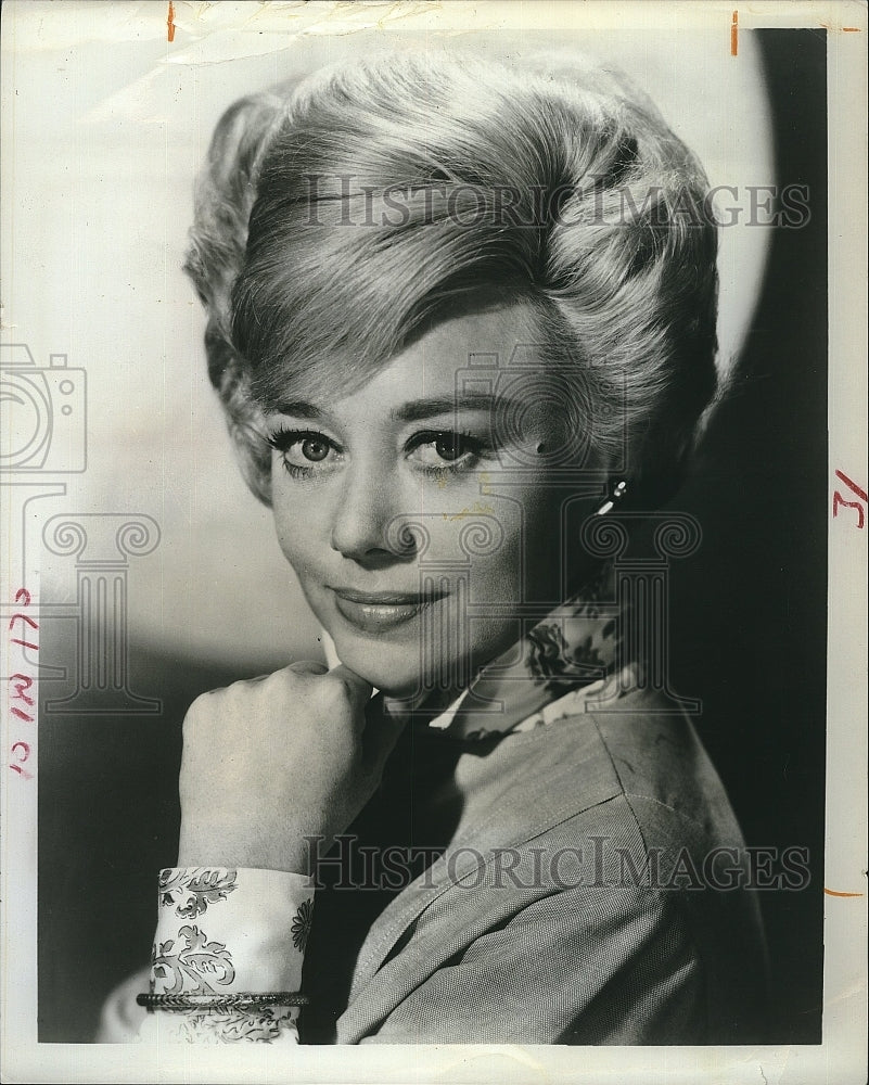 1965 Glynis Johns Star Of TV Series "Glynis" - Historic Images