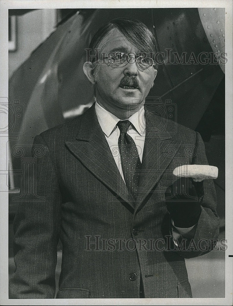 1972 Press Photo   &quot;Zall Holme &quot; starring Arte Johnson - Historic Images