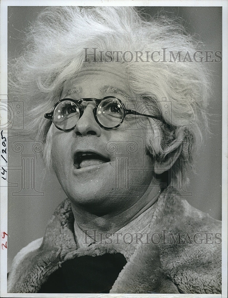 1968 Press Photo   &quot;Rowan &amp; Martin&#39;s Laugh-In&quot; starring Arte Johnson - Historic Images