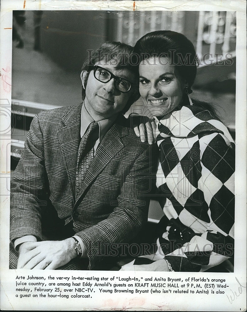 1970 Press Photo Arte Johnson &amp; Anita Bryant Appear On &quot;Kraft Music Hall&quot; - Historic Images