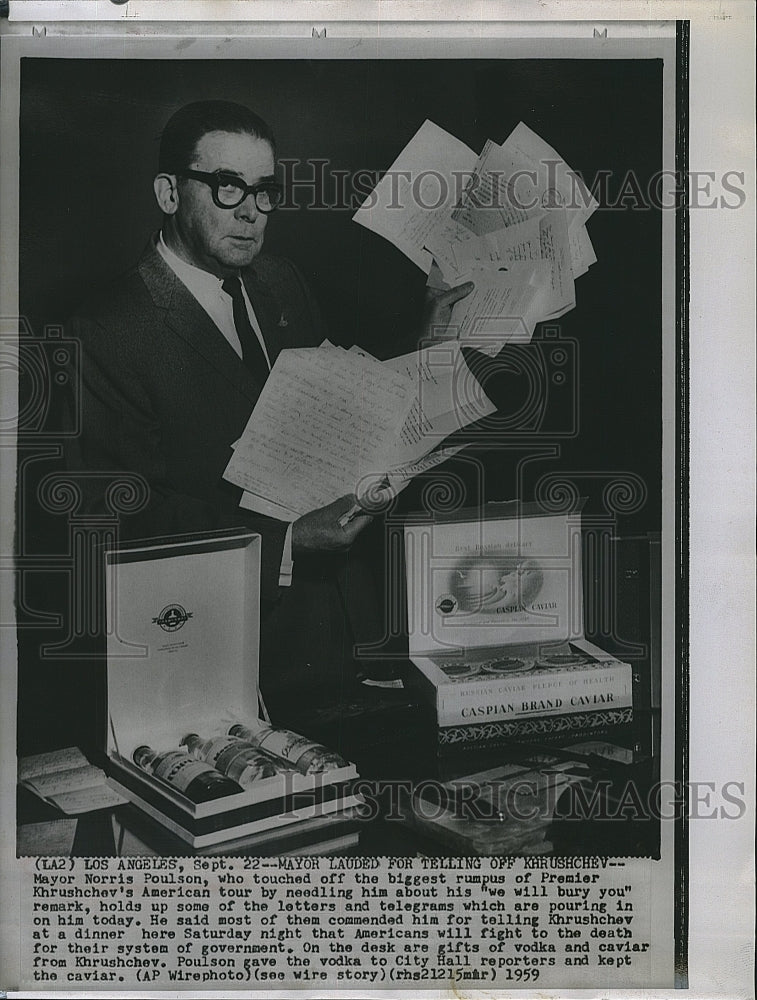 1959 Press Photo Mayor Norris Poulson lauded for telling off Khrushchev - Historic Images