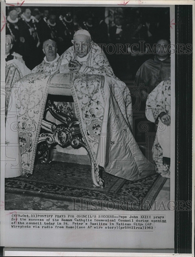 1962 Press Photo Pope John XXIII Prays Roman Catholic Ecumenical Council Opening - Historic Images