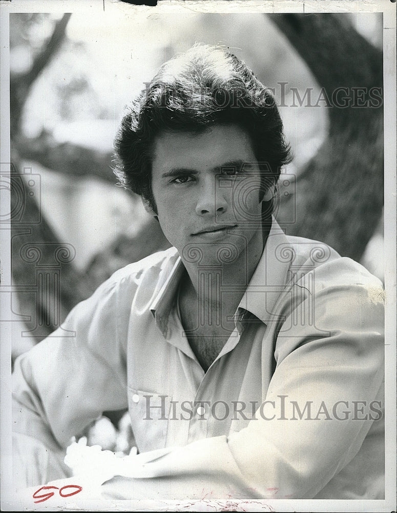 1981 Press Photo Lorenzon Lamas stars in &quot;Falcon Fest&quot;. - Historic Images