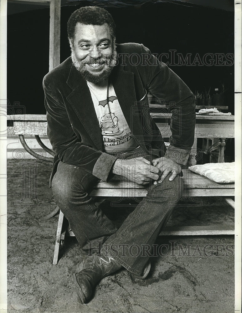 1980 Press Photo  James Earl Jones, American actor. - Historic Images