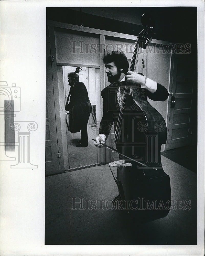 1976 Press Photo Bass Soloist Gary Karr - Historic Images