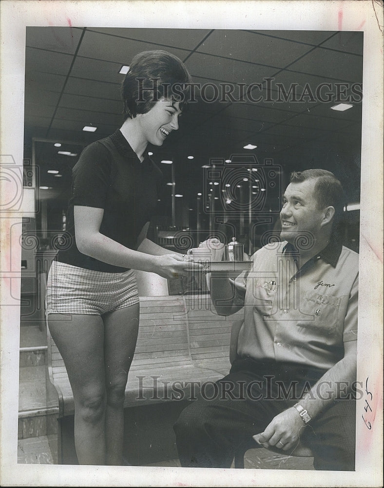 1963 Press Photo Miss Playgirl Bonnie Robinson and Jim Gibson - Historic Images