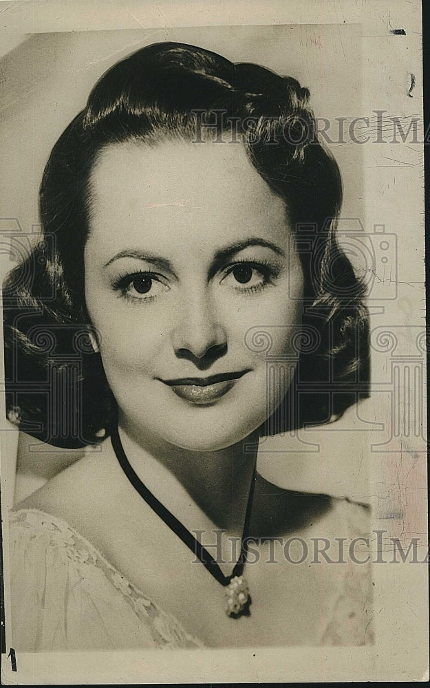 1957 Press Photo Actress Olivia De Havilland - Historic Images