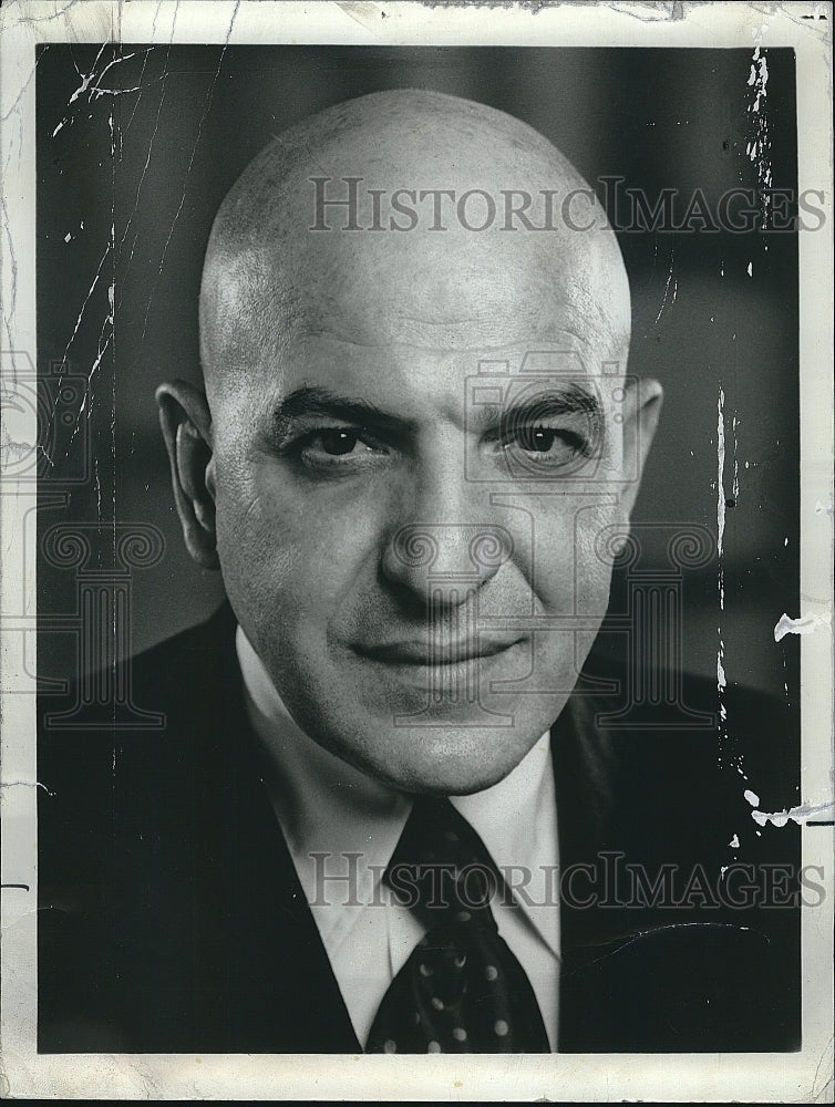 1975 Press Photo Telly Savalas, Greek-American Film actor and singer. - Historic Images