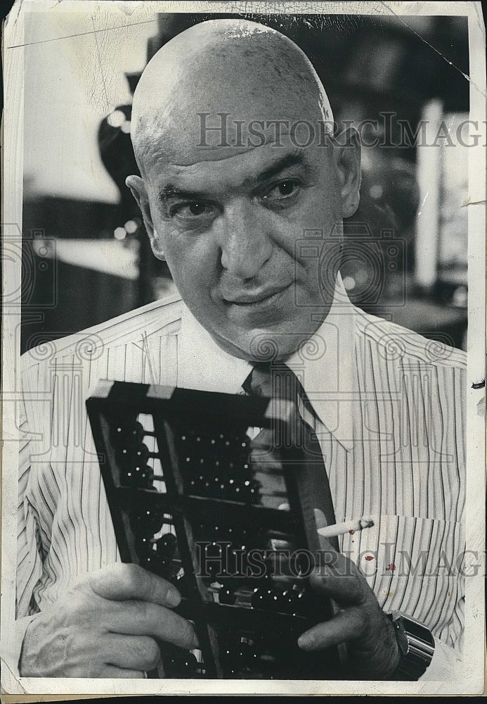 Press Photo Telly Savalas, Greek-American film Actor and singer. - Historic Images