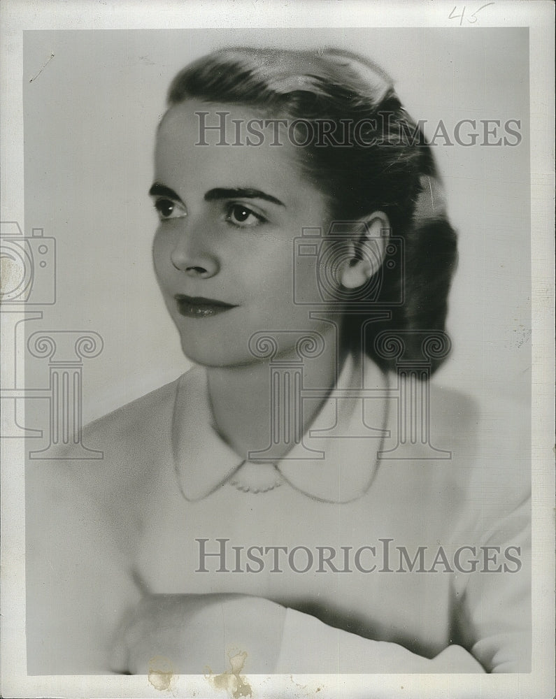 1951 Press Photo Miss Phyllis Elizabeth Babb. - Historic Images