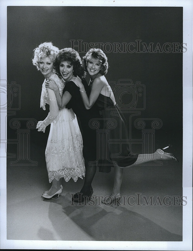 1983 Press Photo Dennison Moreno &amp; Ayres Star In &quot;9 To 5&quot; - Historic Images