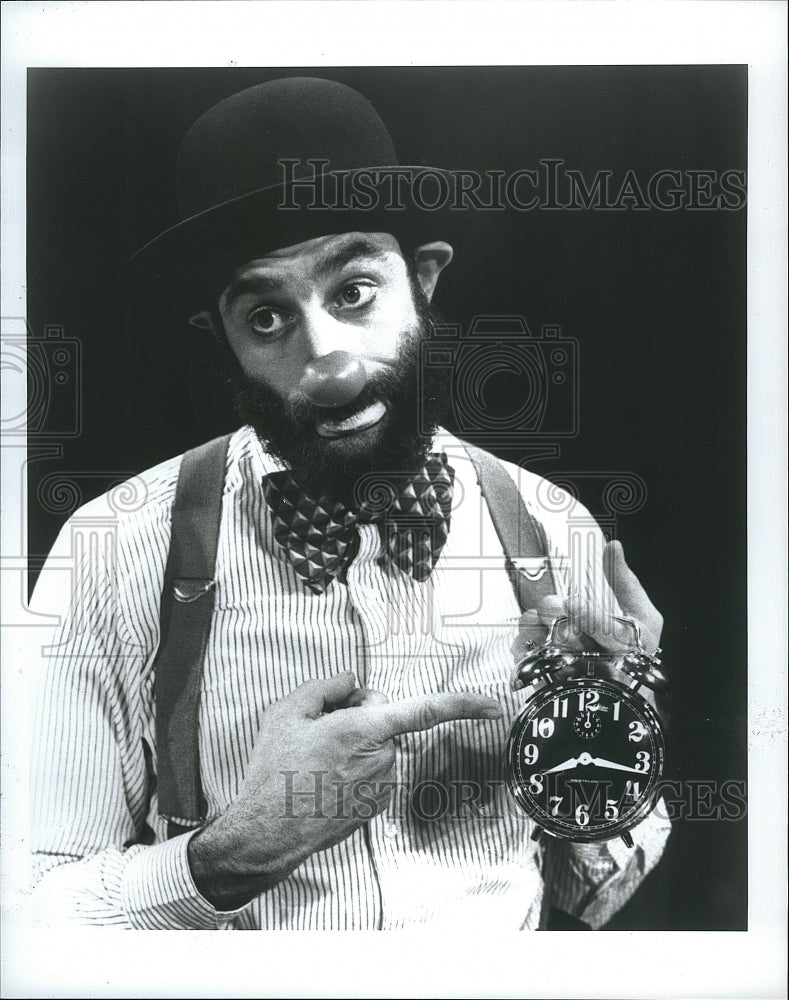 1995 Press Photo Avner the Eccentric, vaudeville performer, clown,hand magician. - Historic Images